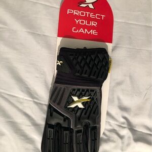 Krushr Xprotex Black Batting Gloves